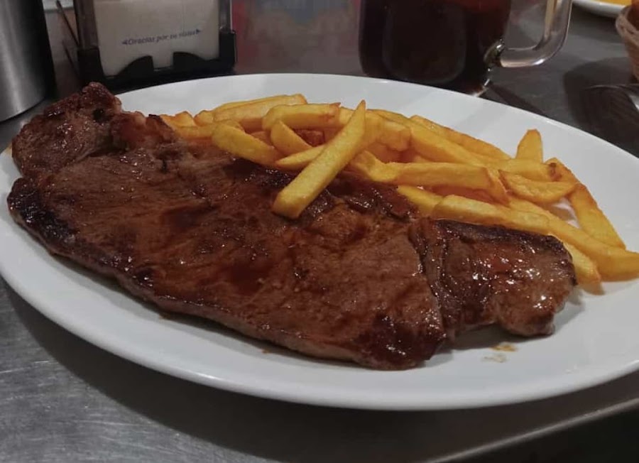 Bodegón Parrilla Argentino La Bolera