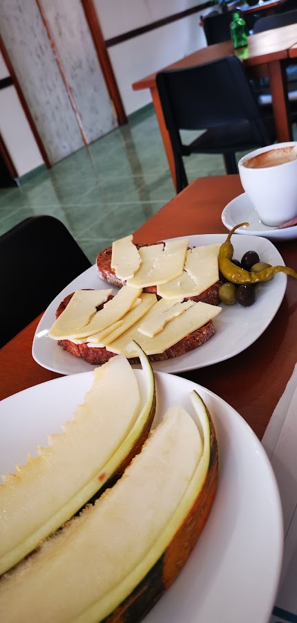 Cafeteria Can Ros