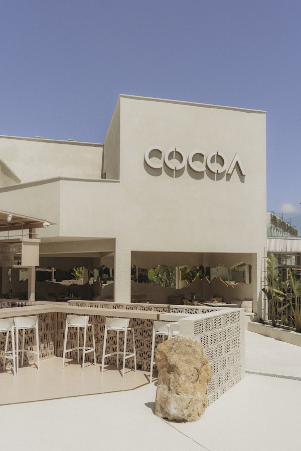 COCOA Restaurant / cocktails