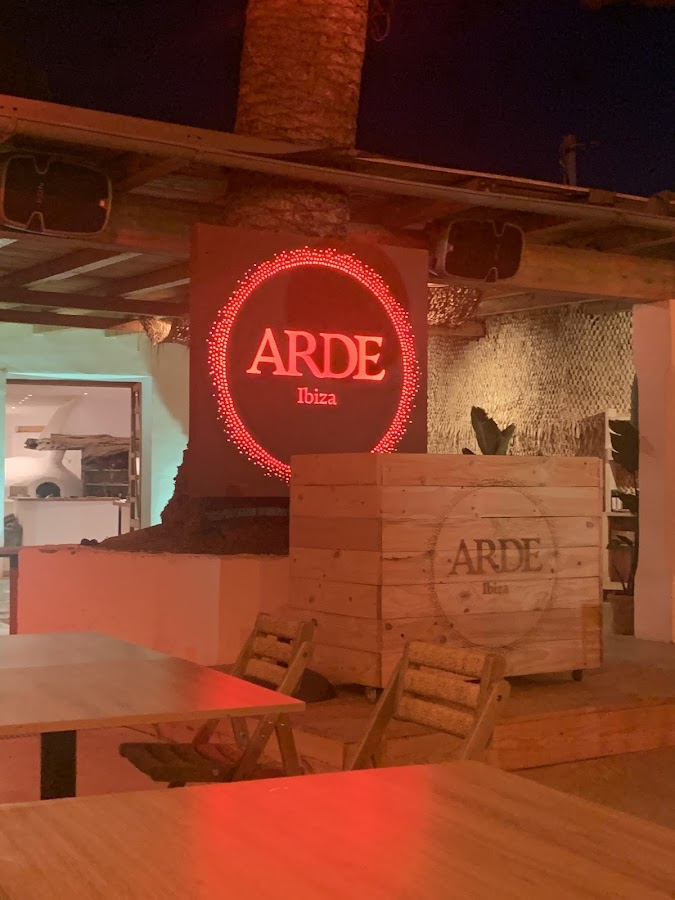 Distraído Ibiza