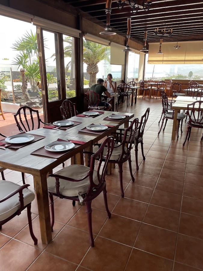 El Toro Restaurante