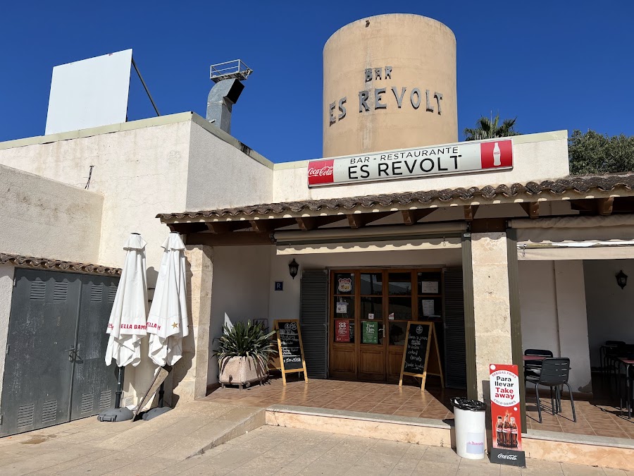 Es Revolt
