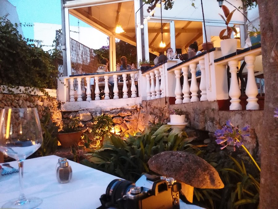 Hostal S