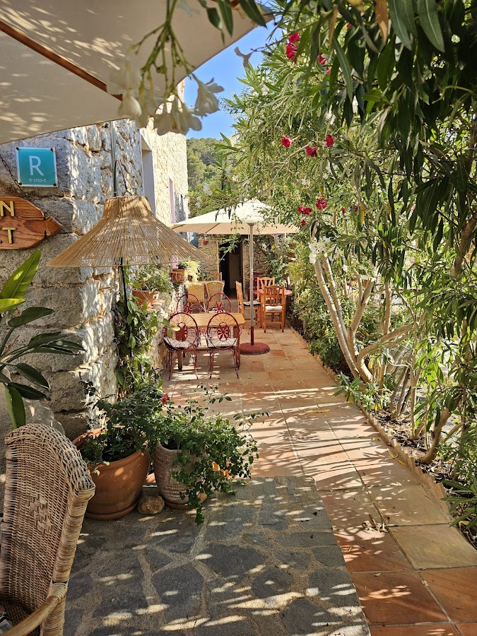 Om Sweet Home - Sabores Naturales Restaurant