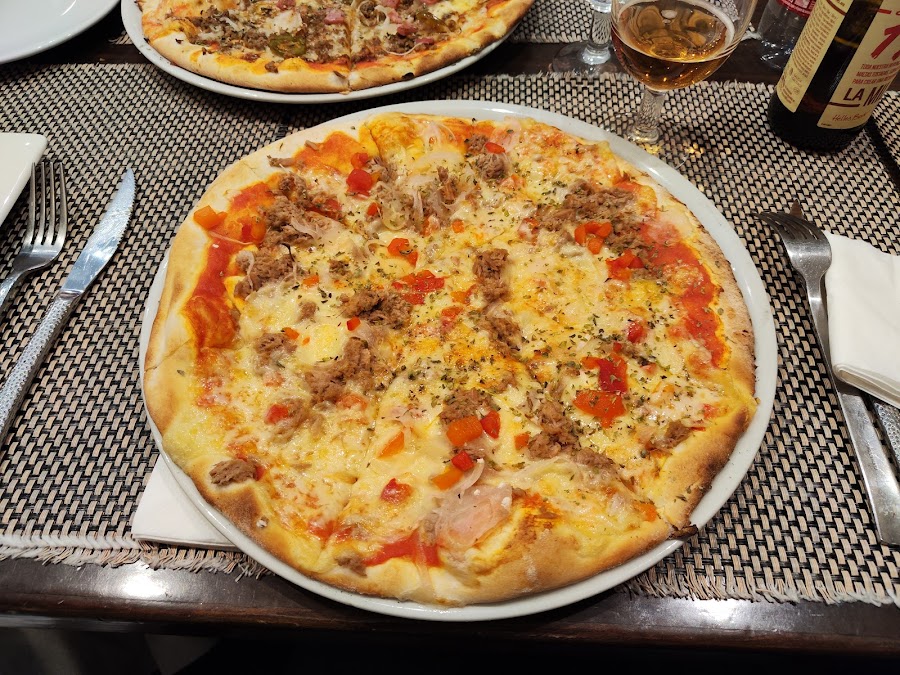 Restaurante Pizzería Cachitos