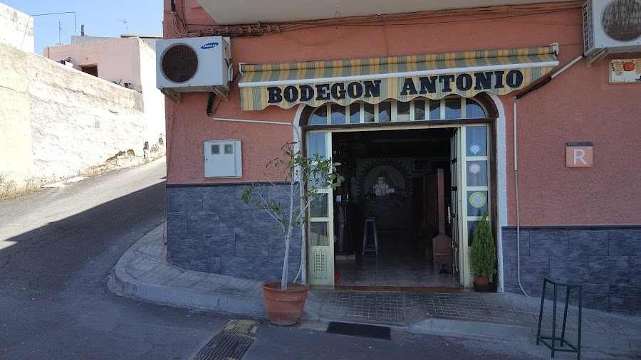 Bodegón Antonio Guia de Isora Casco