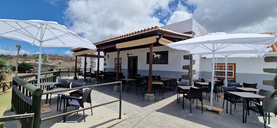Bodegon Hipico