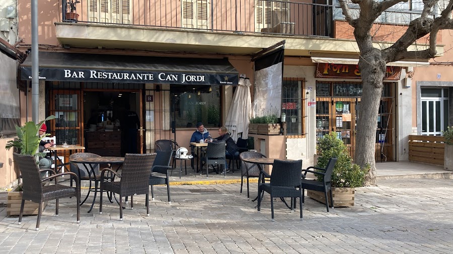 CAN JORDI PUIGPUNYENT (BAR RESTAURANTE)