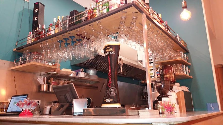 El Faro Bar Cafeteria