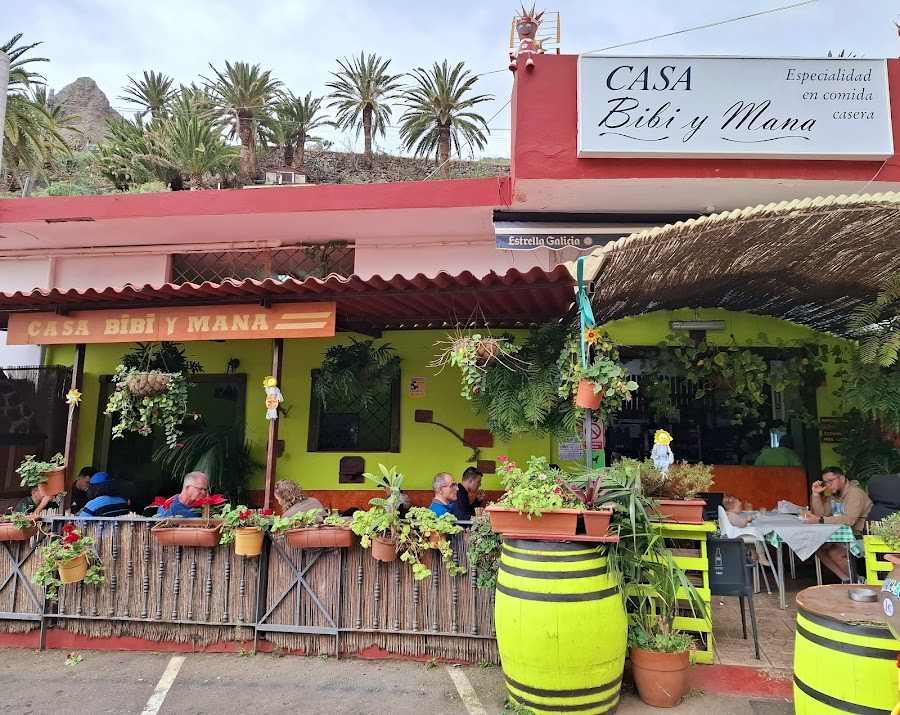 Guachinche Bibi y Mana