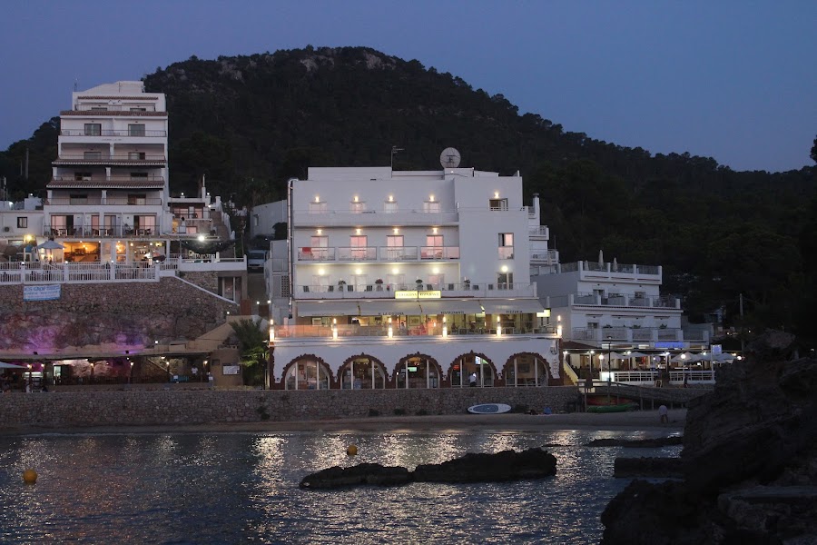 HOSTAL LA CIGUEÑA