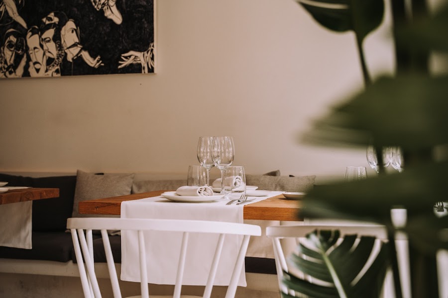 PINZELL RESTAURANT
