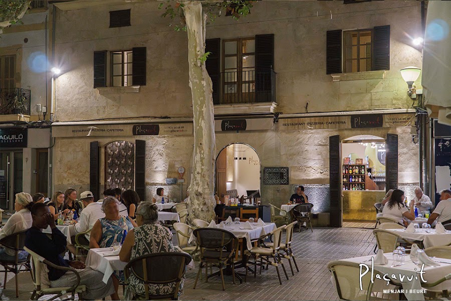 Restaurante Pizzería Plaça Vuit