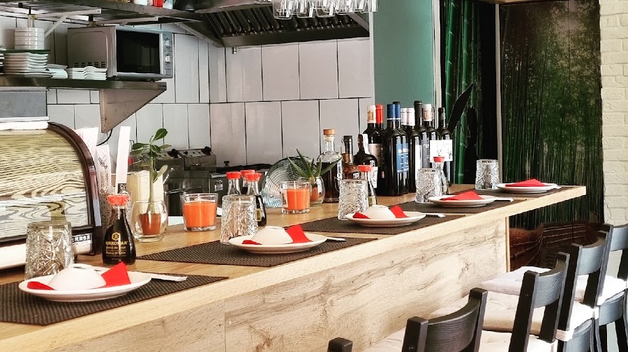 YOSHIHIRO Sushi Bar Restaurante Japonés